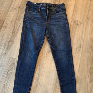 Size 8 Short. American Eagle 🦅 jeans